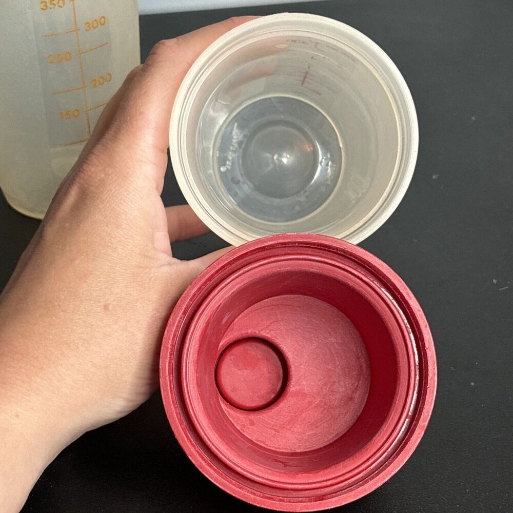 Tupperware Quick Shake Shaker Mixer Blender No Inserts - #844 #1900 Lot Of 2 - Picture 5 of 8